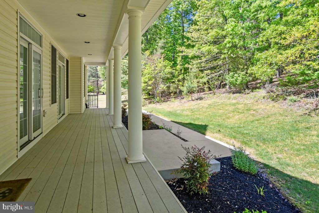 Image 12 of property listing at 14550 DUSTY MILLER CT, Hughesville, MD 20637