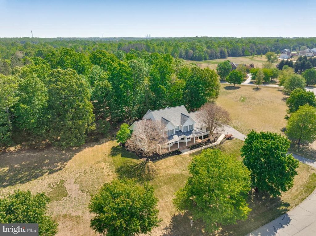 Image 2 of property listing at 14550 DUSTY MILLER CT, Hughesville, MD 20637