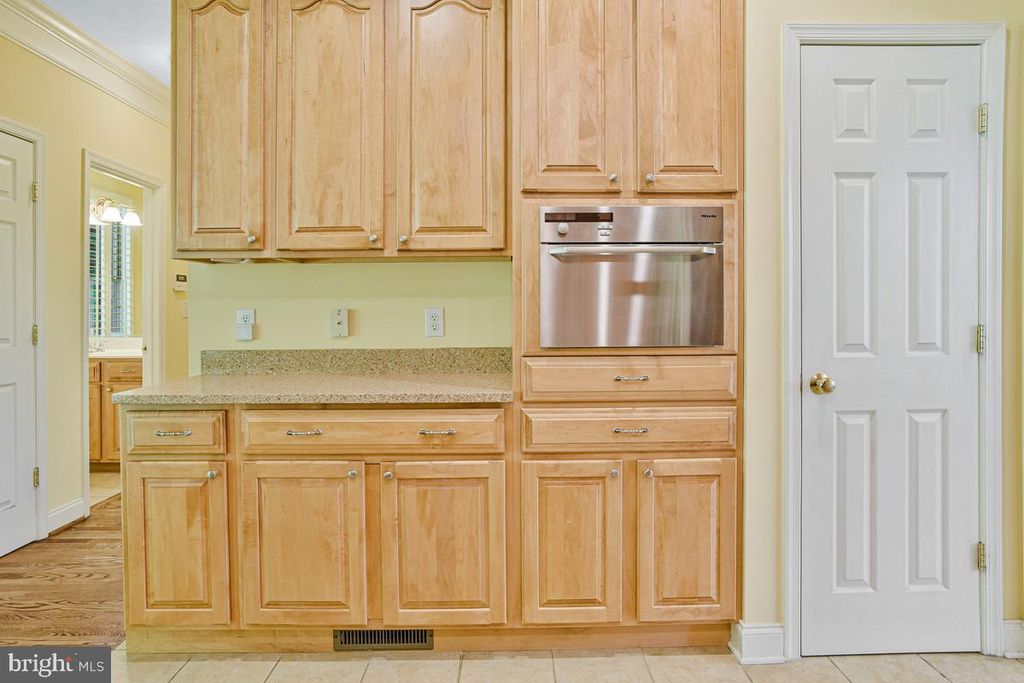 Image 25 of property listing at 14550 DUSTY MILLER CT, Hughesville, MD 20637