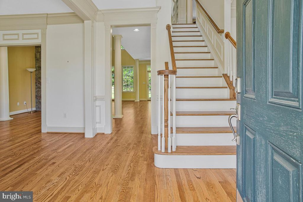 Image 28 of property listing at 14550 DUSTY MILLER CT, Hughesville, MD 20637