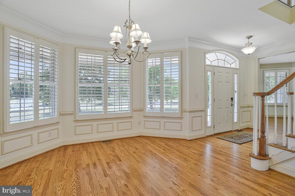 Image 33 of property listing at 14550 DUSTY MILLER CT, Hughesville, MD 20637