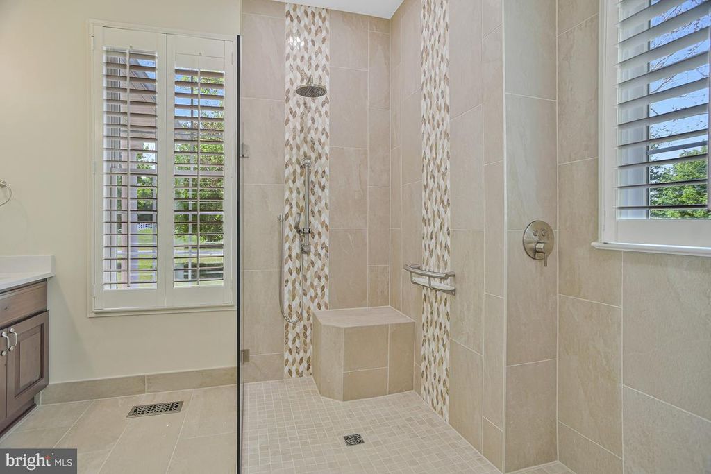 Image 46 of property listing at 14550 DUSTY MILLER CT, Hughesville, MD 20637