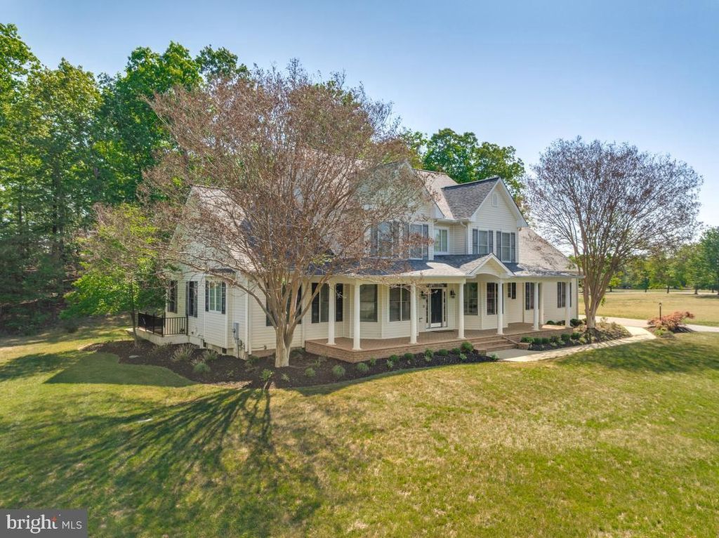 Image 68 of property listing at 14550 DUSTY MILLER CT, Hughesville, MD 20637