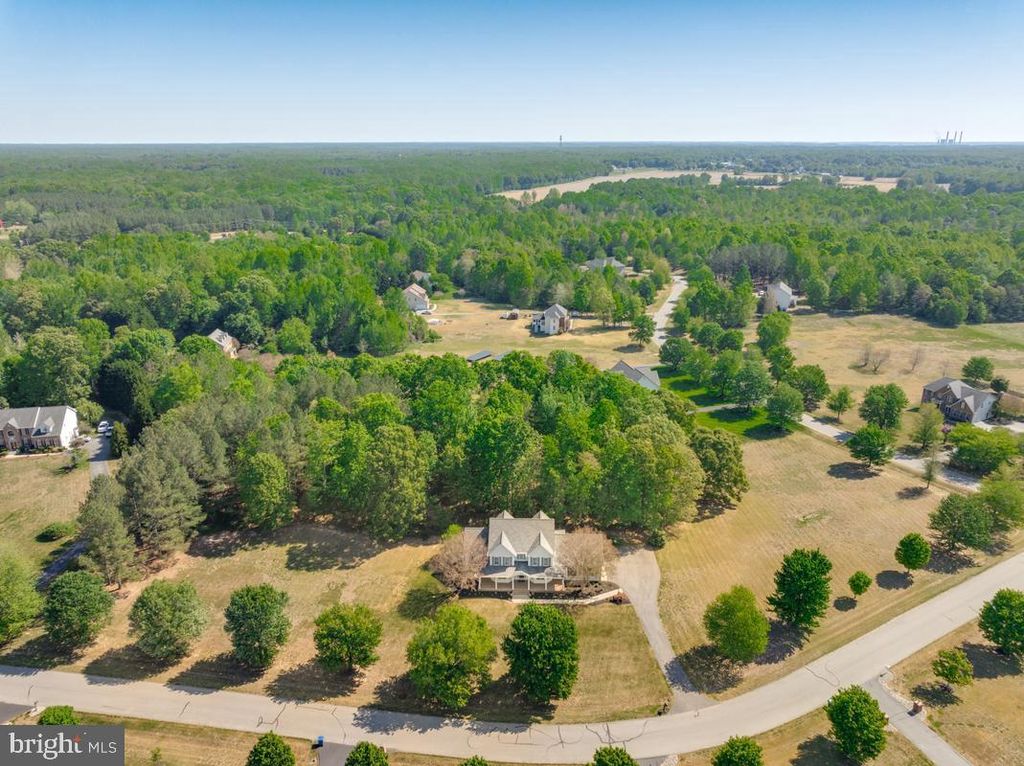 Image 72 of property listing at 14550 DUSTY MILLER CT, Hughesville, MD 20637