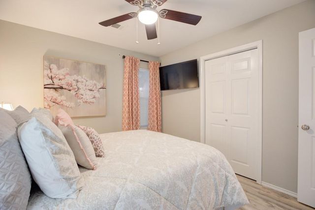 730 E Mather St J202, New Braunfels, TX 78130