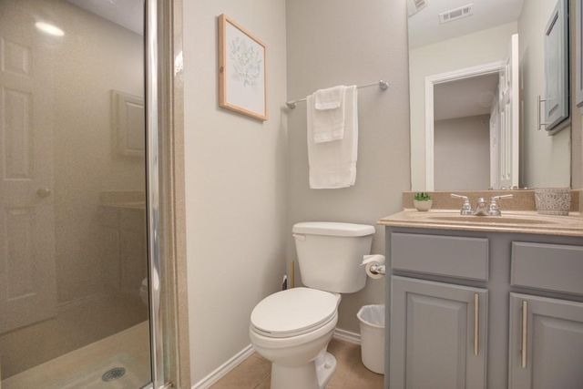 730 E Mather St J202, New Braunfels, TX 78130