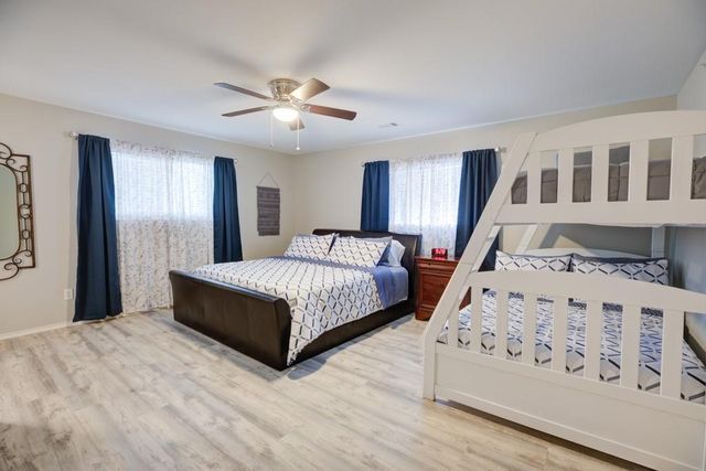 730 E Mather St J202, New Braunfels, TX 78130