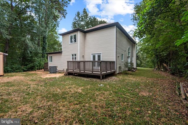 370 LAND OR DR, Ruther Glen, VA 22546