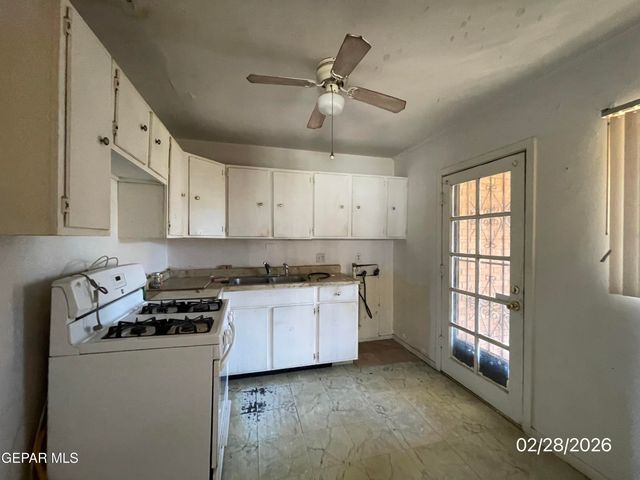 8401 MOUNT WHITNEY Drive, El Paso, TX 79904