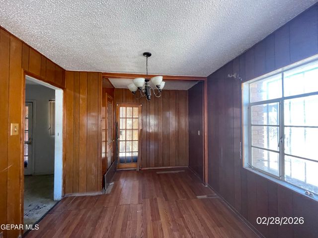8401 MOUNT WHITNEY Drive, El Paso, TX 79904