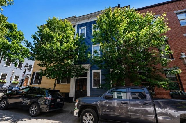 17 Cordis Street 1, Boston, MA 02129