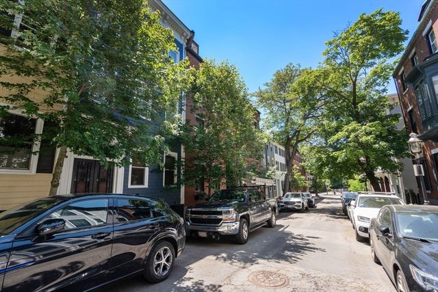 17 Cordis Street 1, Boston, MA 02129