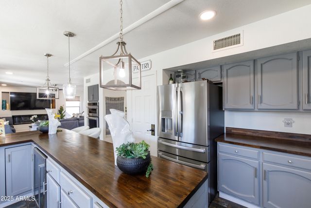 7383 W UTOPIA Road, Glendale, AZ 85308