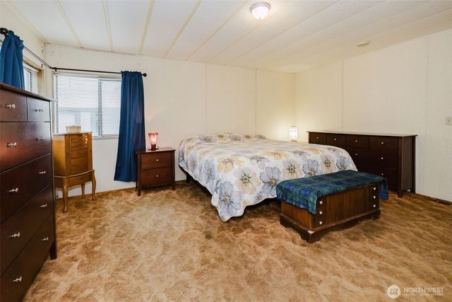 482 E hyland Drive, Union, WA 98592