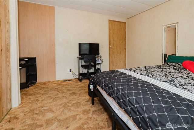 482 E hyland Drive, Union, WA 98592