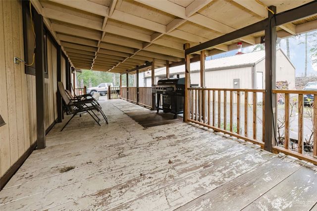 482 E hyland Drive, Union, WA 98592