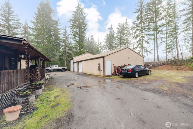 482 E hyland Drive, Union, WA 98592