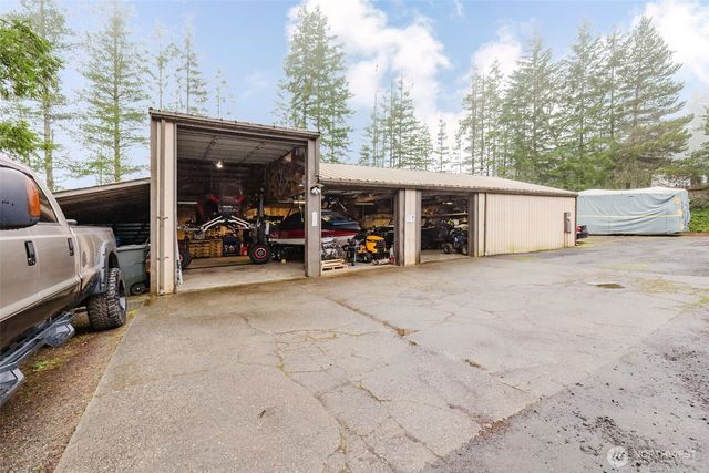 482 E hyland Drive, Union, WA 98592