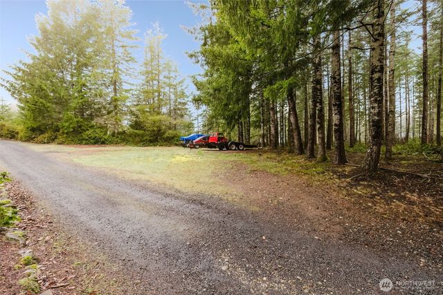 482 E hyland Drive, Union, WA 98592