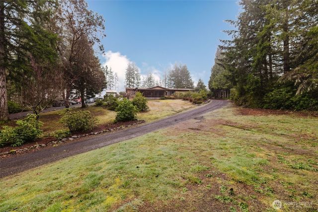 482 E hyland Drive, Union, WA 98592