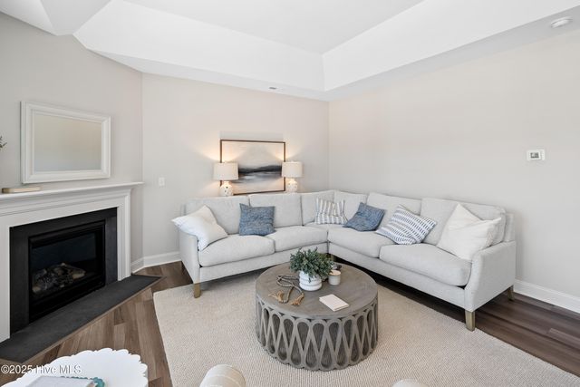 1018 Terraces Lane, Hampstead, NC 28443