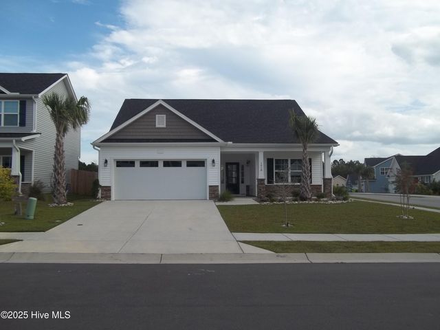 1018 Terraces Lane, Hampstead, NC 28443