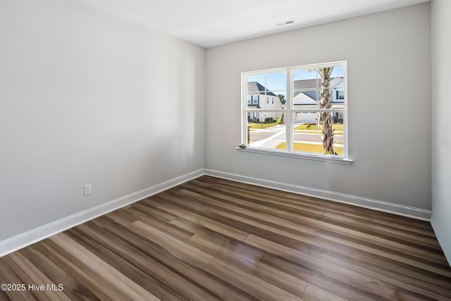 1018 Terraces Lane, Hampstead, NC 28443