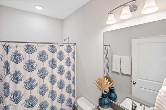 1018 Terraces Lane, Hampstead, NC 28443