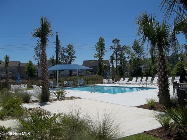 1018 Terraces Lane, Hampstead, NC 28443