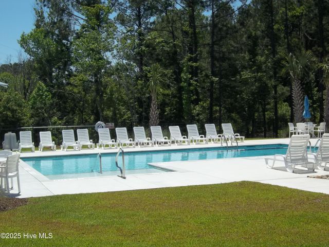 1018 Terraces Lane, Hampstead, NC 28443