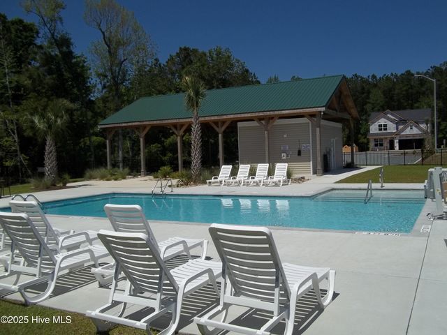 1018 Terraces Lane, Hampstead, NC 28443