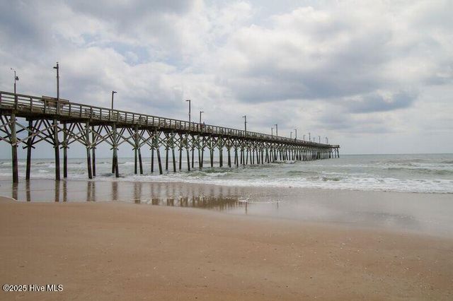 1018 Terraces Lane, Hampstead, NC 28443