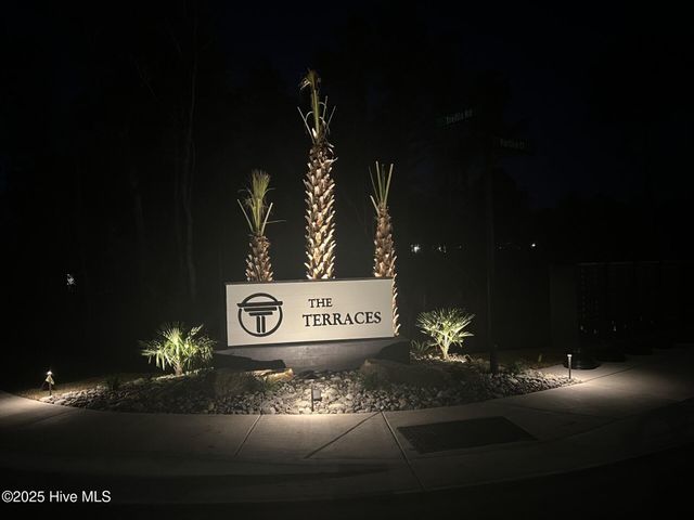 1018 Terraces Lane, Hampstead, NC 28443