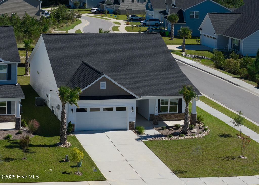 1018 Terraces Lane, Hampstead, NC 28443