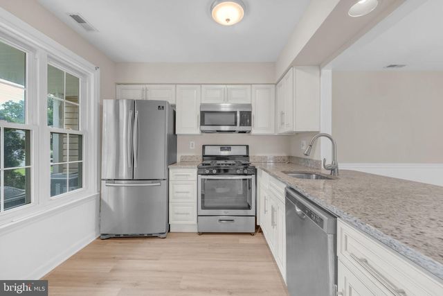105 DEVONSHIRE CT, Sewell, NJ 08080