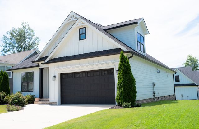 5032 Lakeside Lane, NE, Cleveland, TN 37312