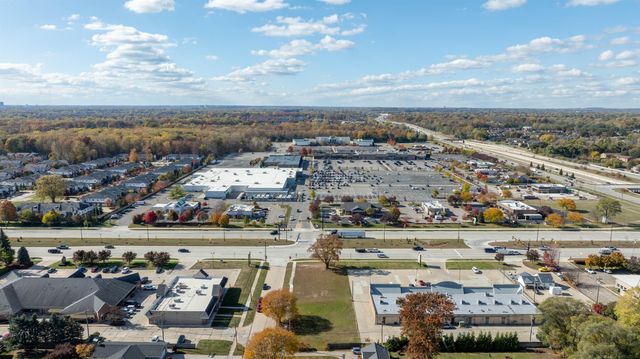 44616 Mound Road, Sterling Heights, MI 48314