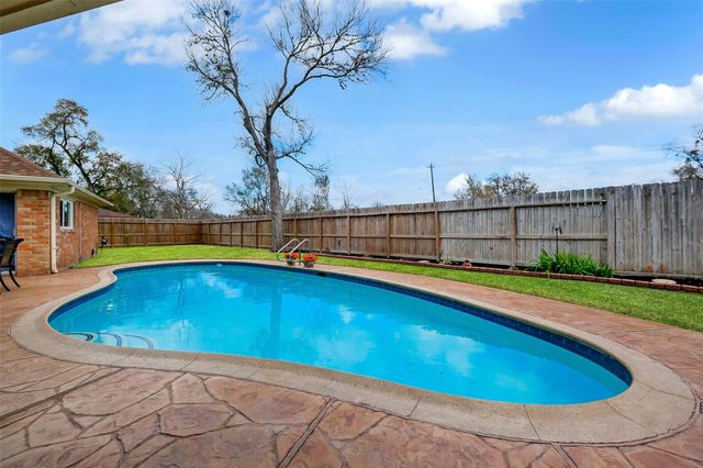 13807 Imperial Court, Sugar Land, TX 77498