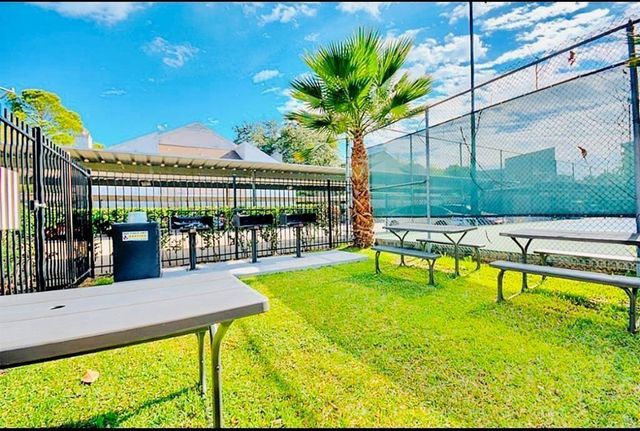 7900 N Stadium Drive 32, Houston, TX 77030