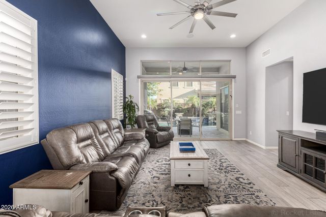 10529 E DURANT Drive, Mesa, AZ 85212