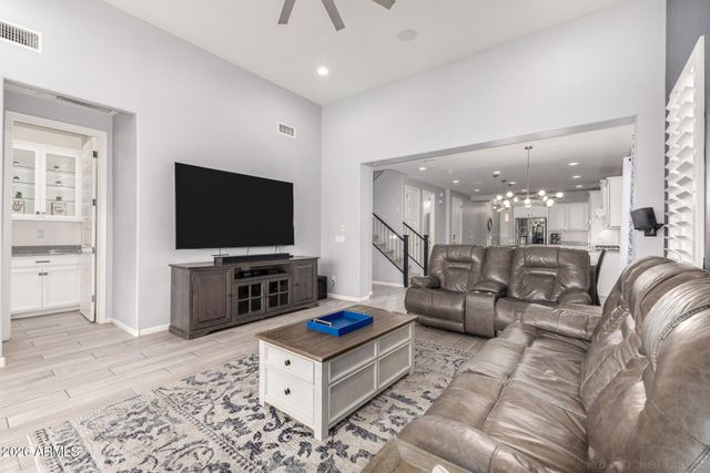 10529 E DURANT Drive, Mesa, AZ 85212