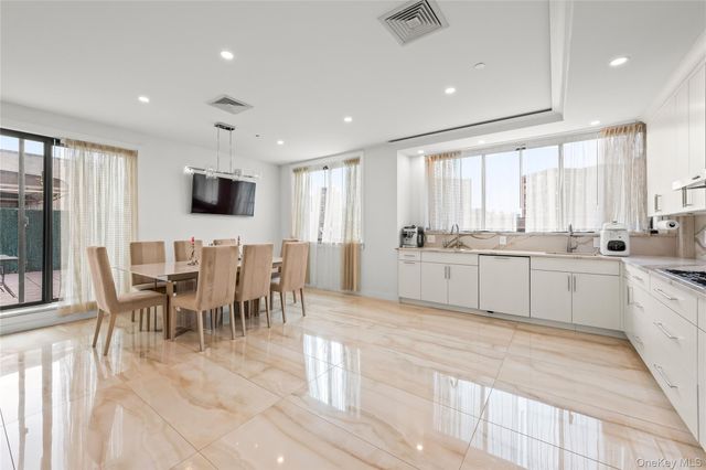 99-31 66th Avenue 7A, Rego Park, NY 11374