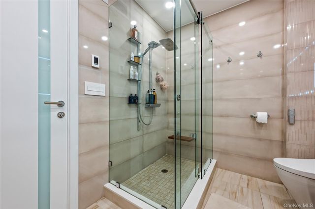 99-31 66th Avenue 7A, Rego Park, NY 11374