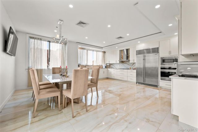 99-31 66th Avenue 7A, Rego Park, NY 11374
