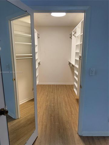 8411 NW 8th Street 203, Miami, FL 33126