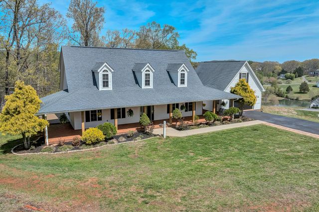 1087 Strawberry Hill CT, Vinton, VA 24179