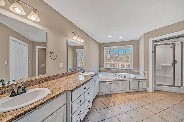 1087 Strawberry Hill CT, Vinton, VA 24179