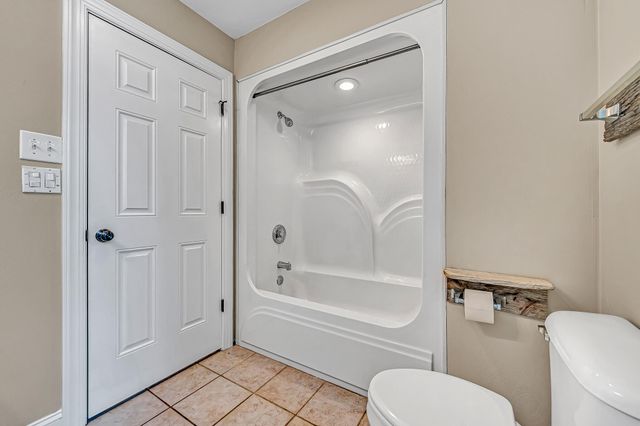 1087 Strawberry Hill CT, Vinton, VA 24179