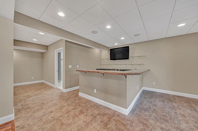 1087 Strawberry Hill CT, Vinton, VA 24179