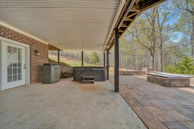 1087 Strawberry Hill CT, Vinton, VA 24179